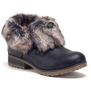 Refresh Wynne Fold-down Fur Combat Winter Chukka Boot in Black Size 8.5